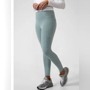Never worn Athleta Women’s Delancey Moto Tight Minimalistic Grey size Small